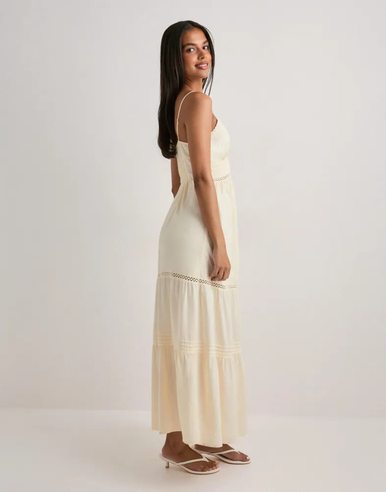 VALERIA | Vestido con inserciones de encaje