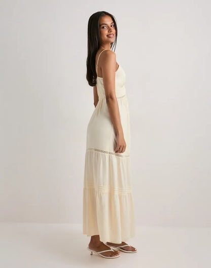 VALERIA | Vestido con inserciones de encaje