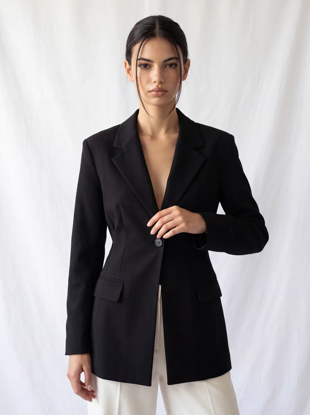 CAMILLE | Blazer Entallado de Corte Clásico