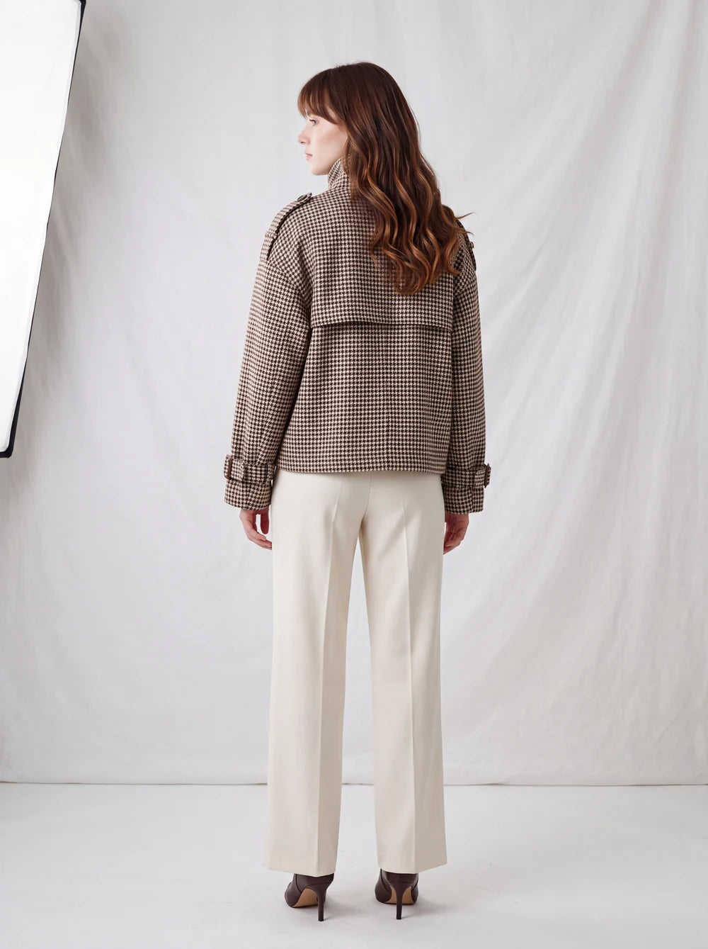 SOFIA | Chaqueta de Cuadros de Corte Elegante