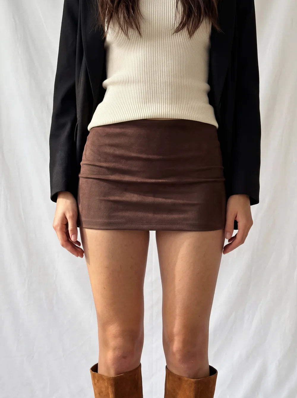 BRUNA | Falda Mini de Ante Suave