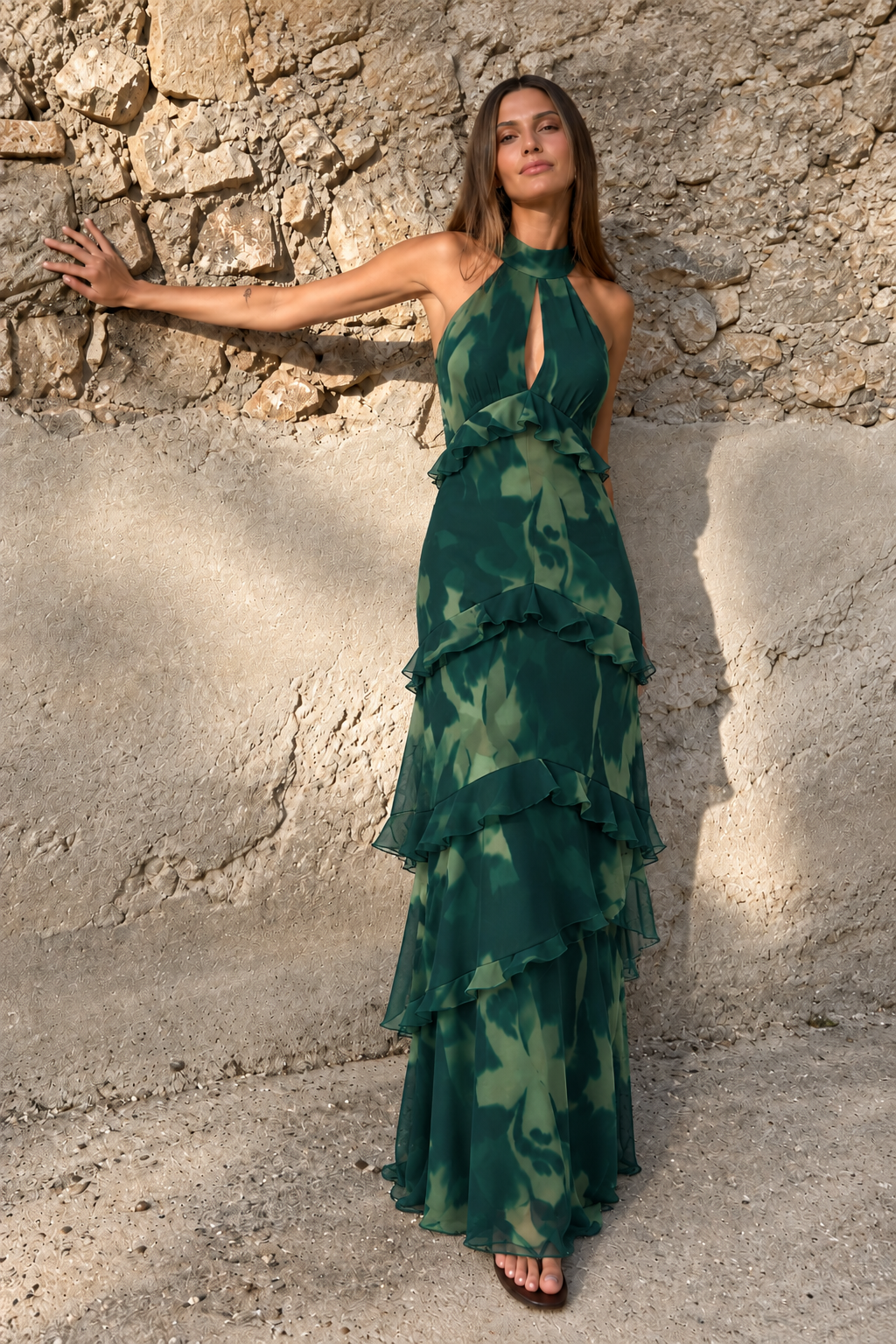 SIENA | Vestido largo halter con abertura y volantes