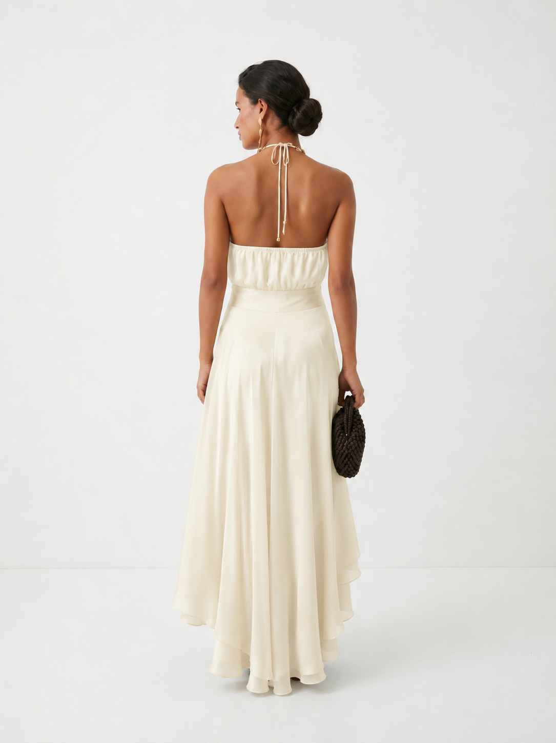 SARA | Vestido Elegante con Bajo Asimétrico