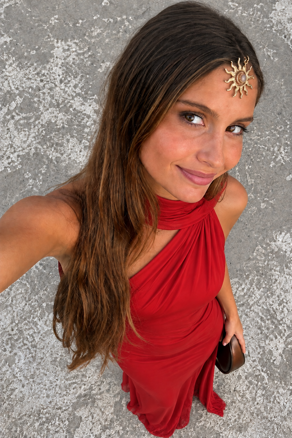 ALESSIA | Vestido Maxi Asimétrico con Cuello Halter