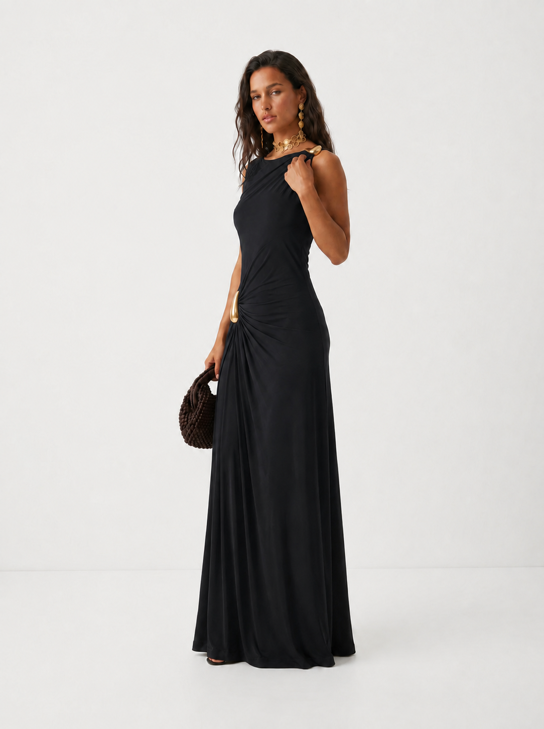 CINTHIA | Vestido elegante con enganches dorados